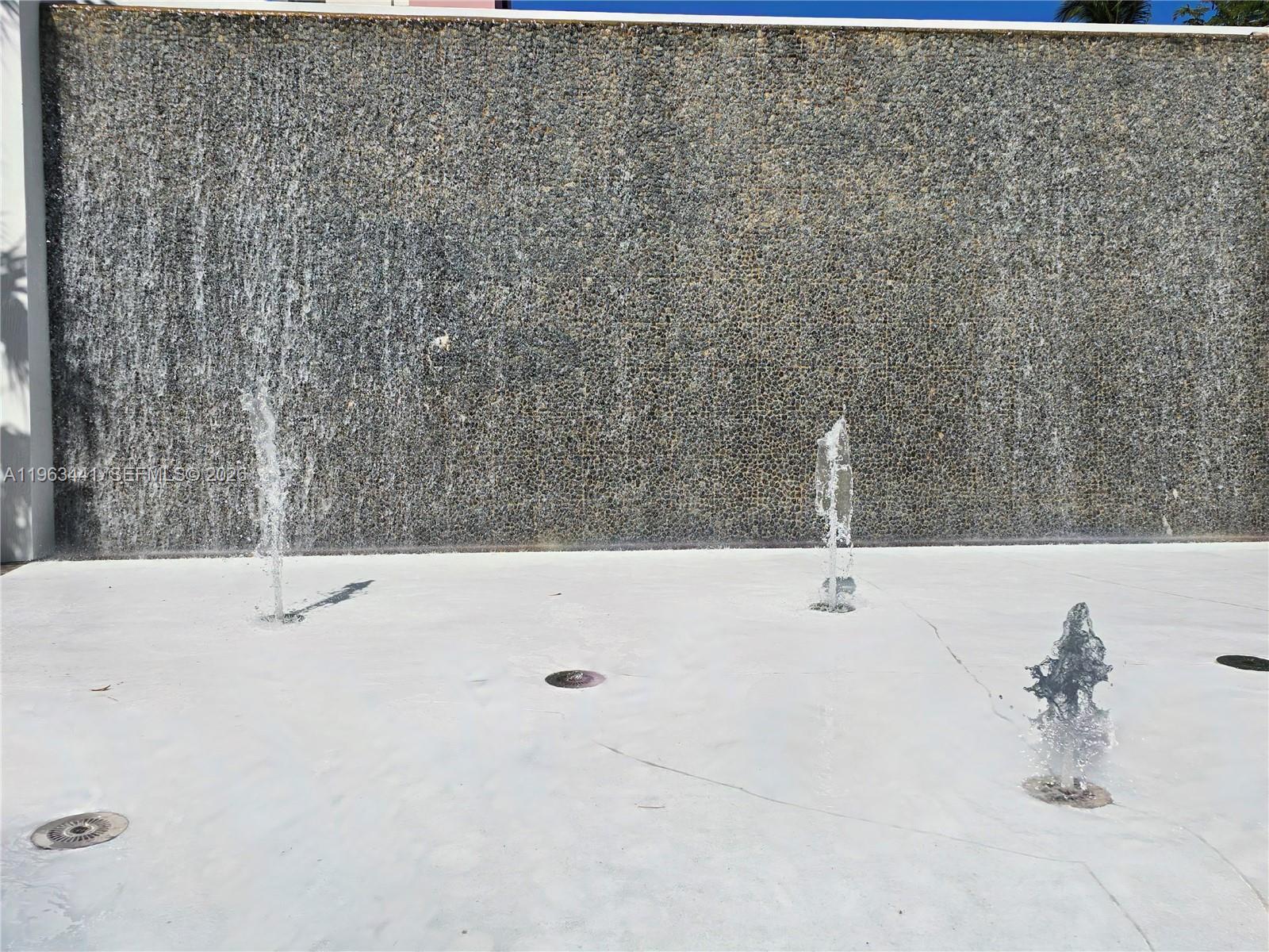 ST TROPEZ ON THE BAY II C - Residential