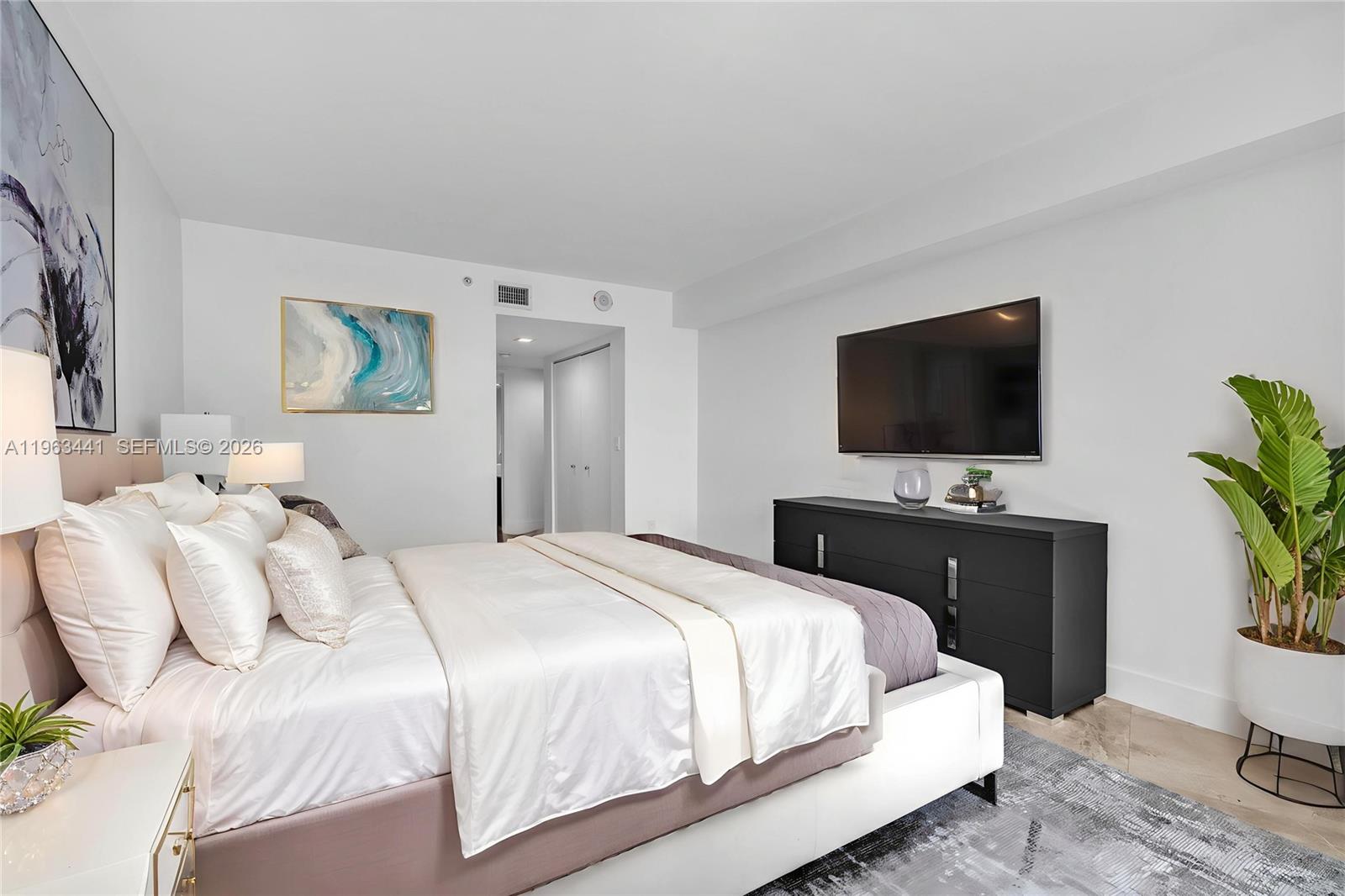 ST TROPEZ ON THE BAY II C - Residential