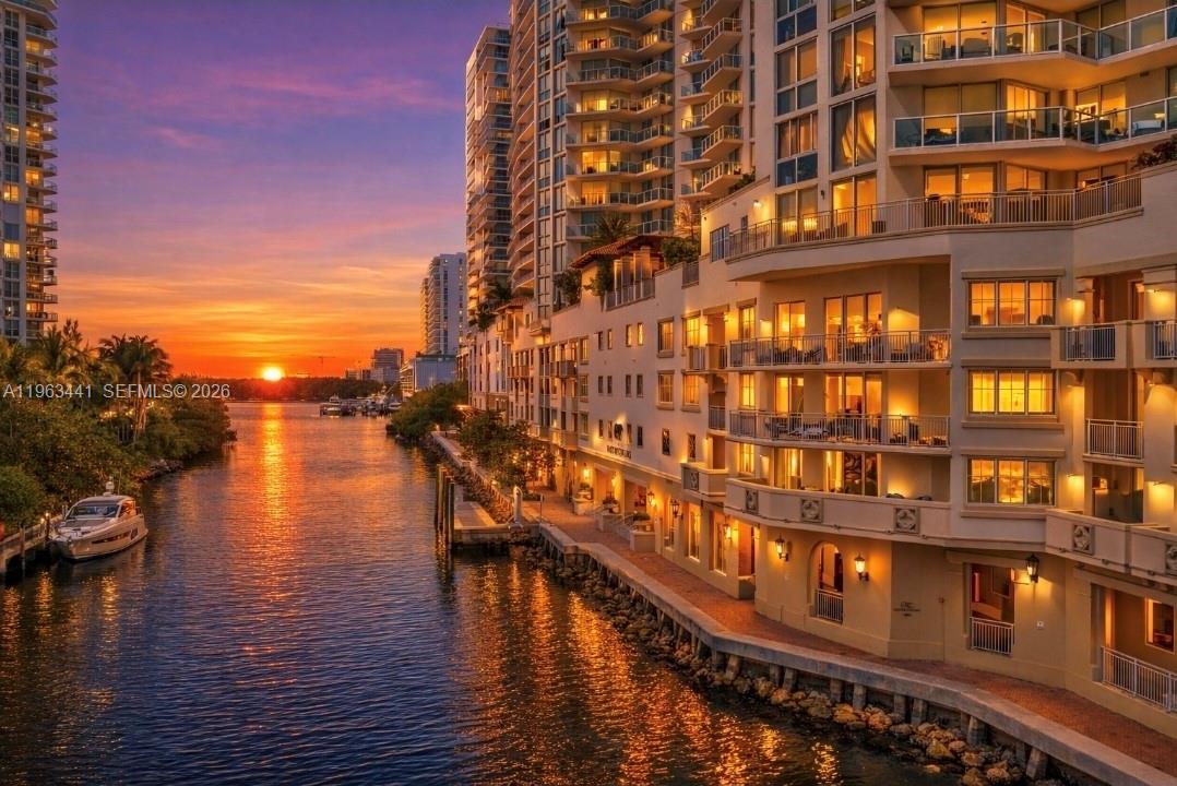 ST TROPEZ ON THE BAY II C - Residential