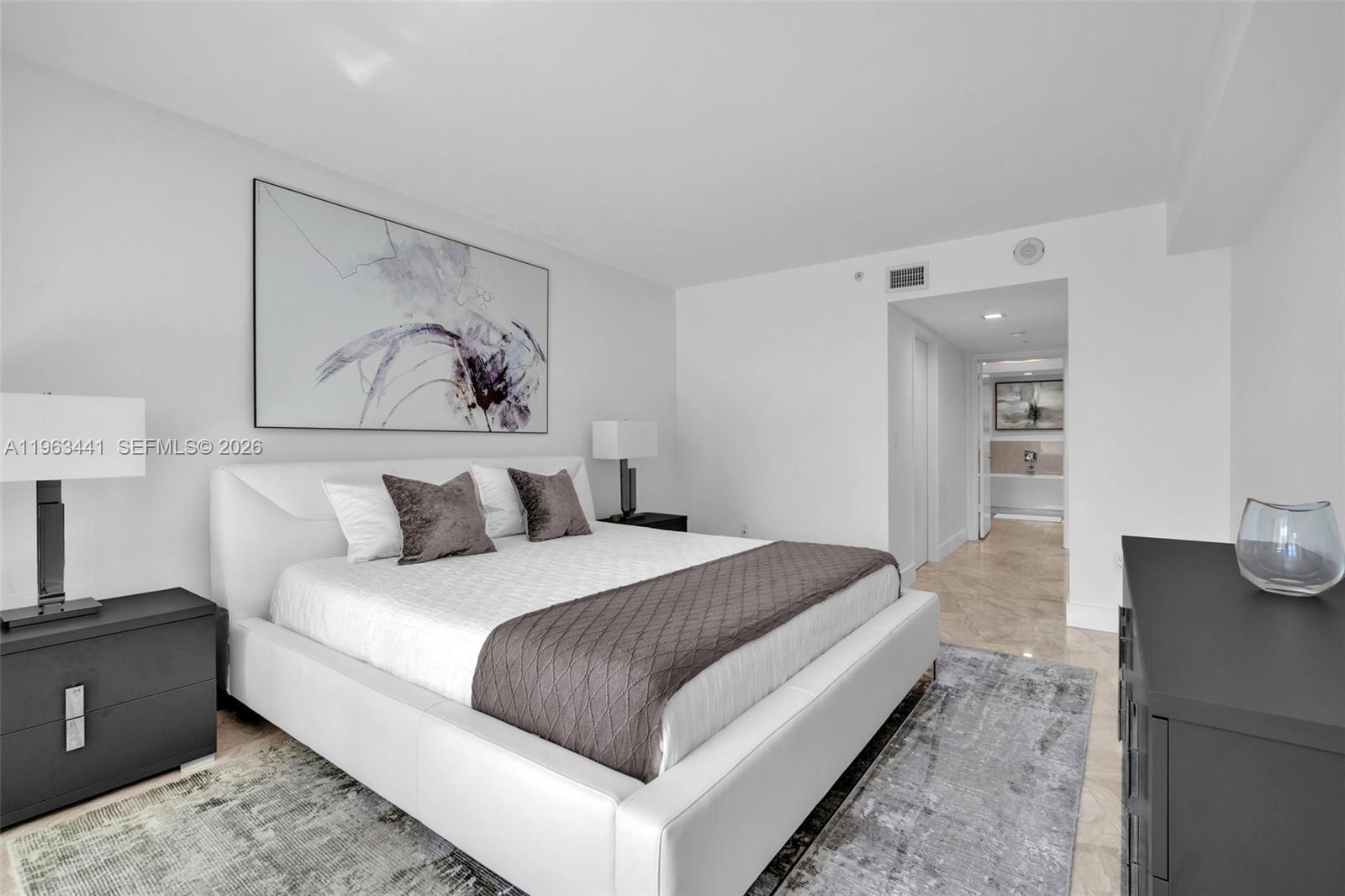 ST TROPEZ ON THE BAY II C - Residential