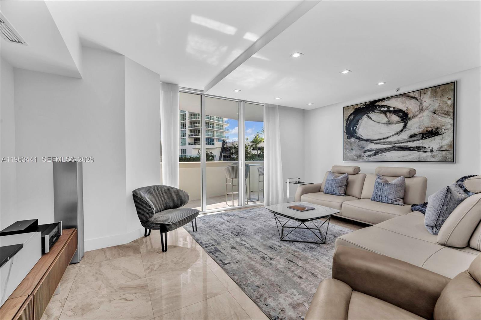 ST TROPEZ ON THE BAY II C - Residential