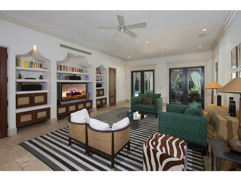 1 55 40   .97 AC FELIX PA - Residential