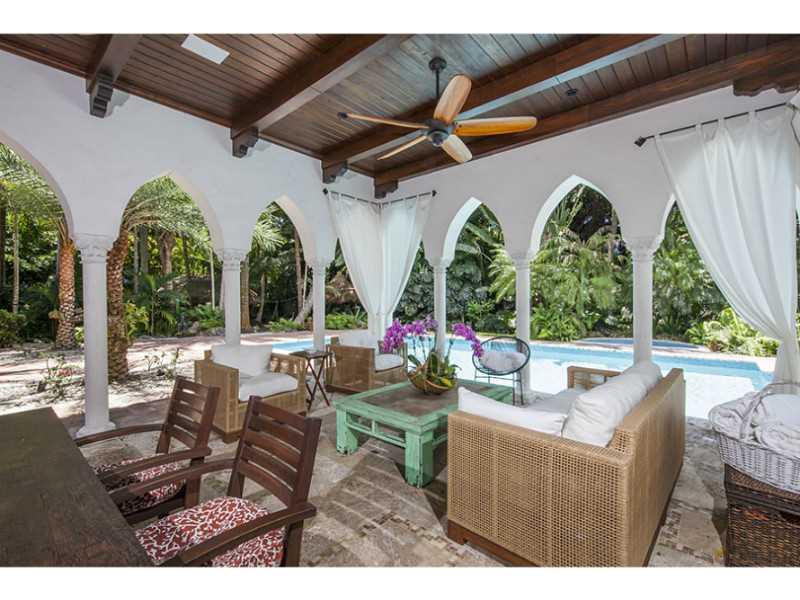1 55 40   .97 AC FELIX PA - Residential