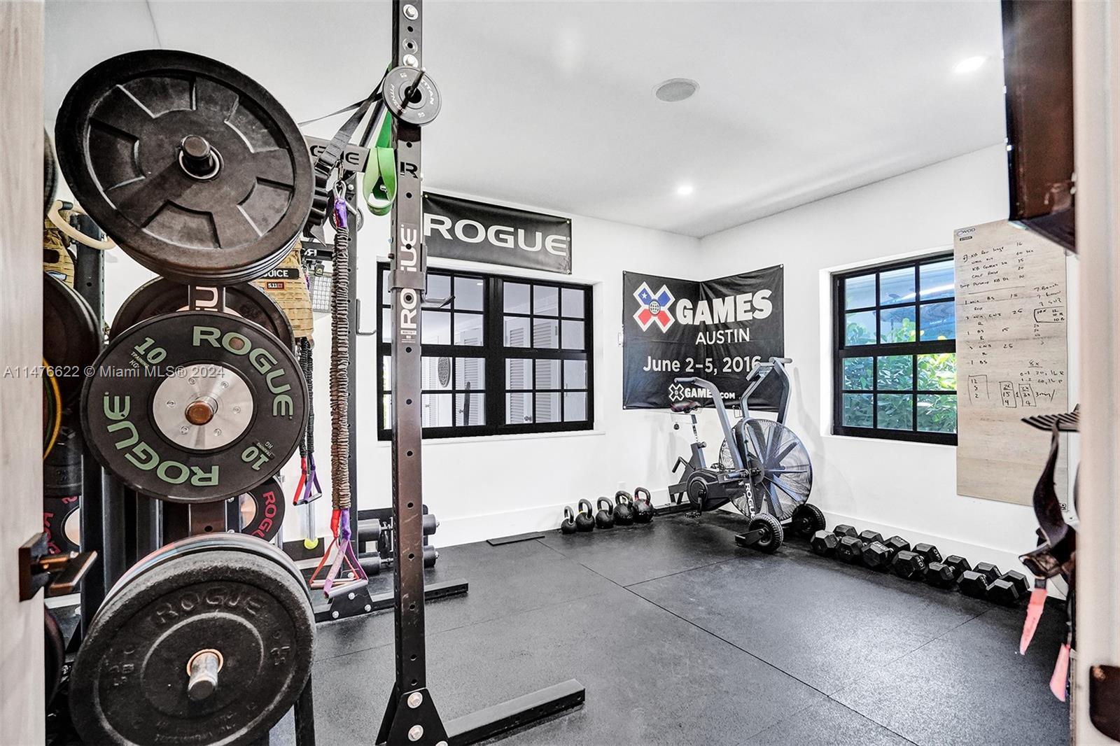 BISCAYNE POINT - Residential