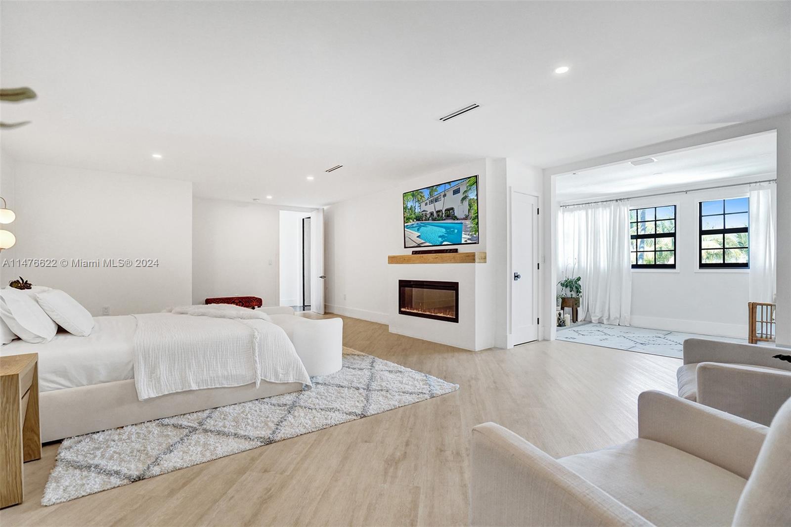 BISCAYNE POINT - Residential