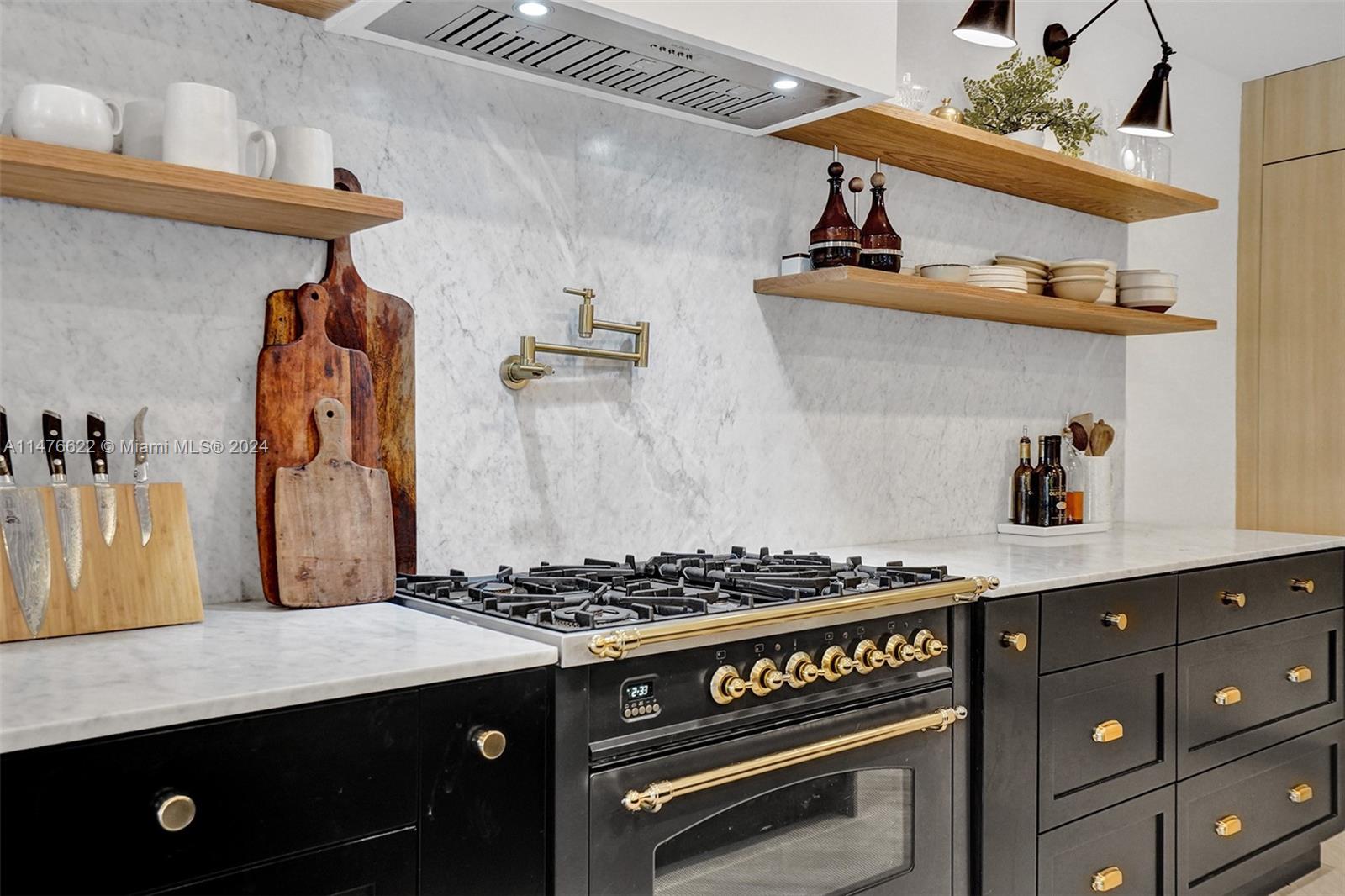 BISCAYNE POINT - Residential