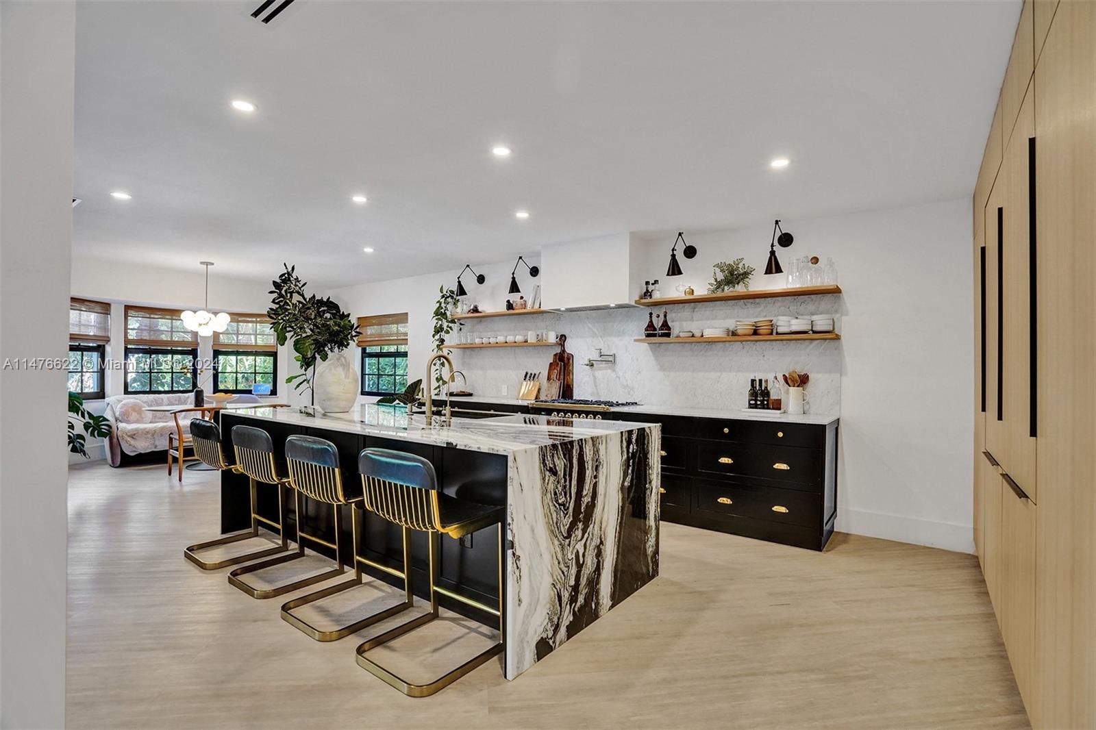 BISCAYNE POINT - Residential