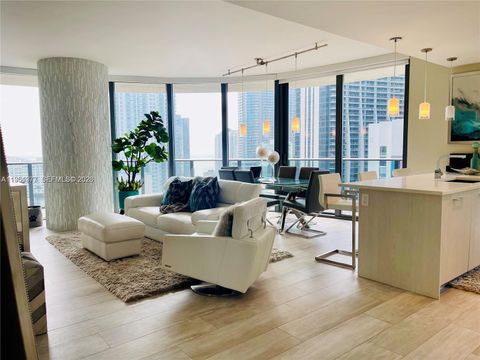 45 SW 9th St 2003 Miami FL 33130