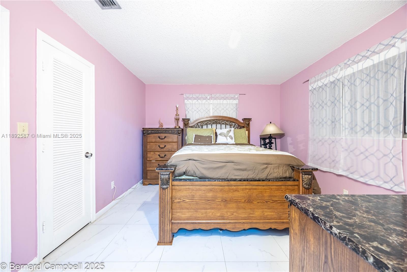PARADISE GARDENS - Residential