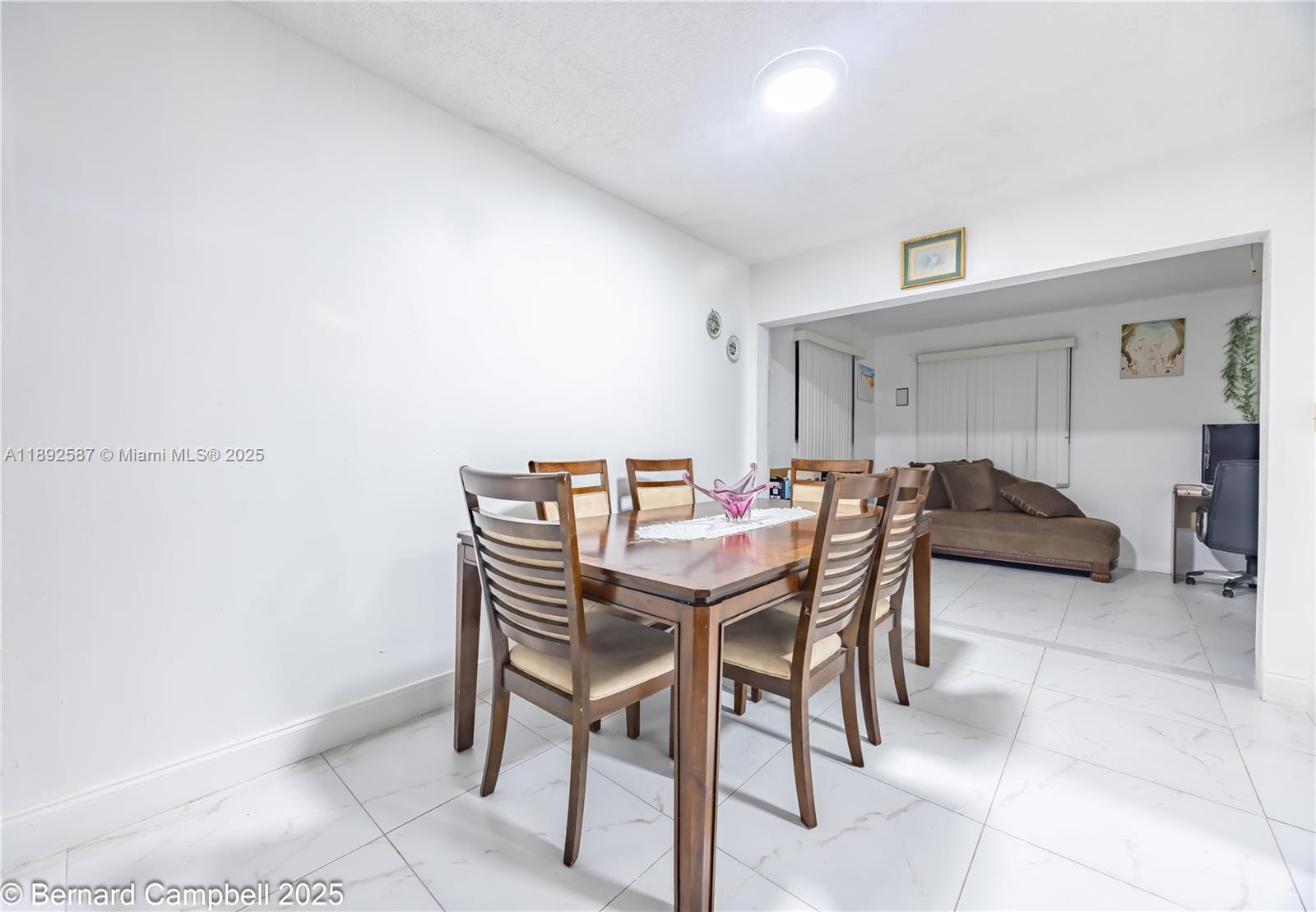 PARADISE GARDENS - Residential