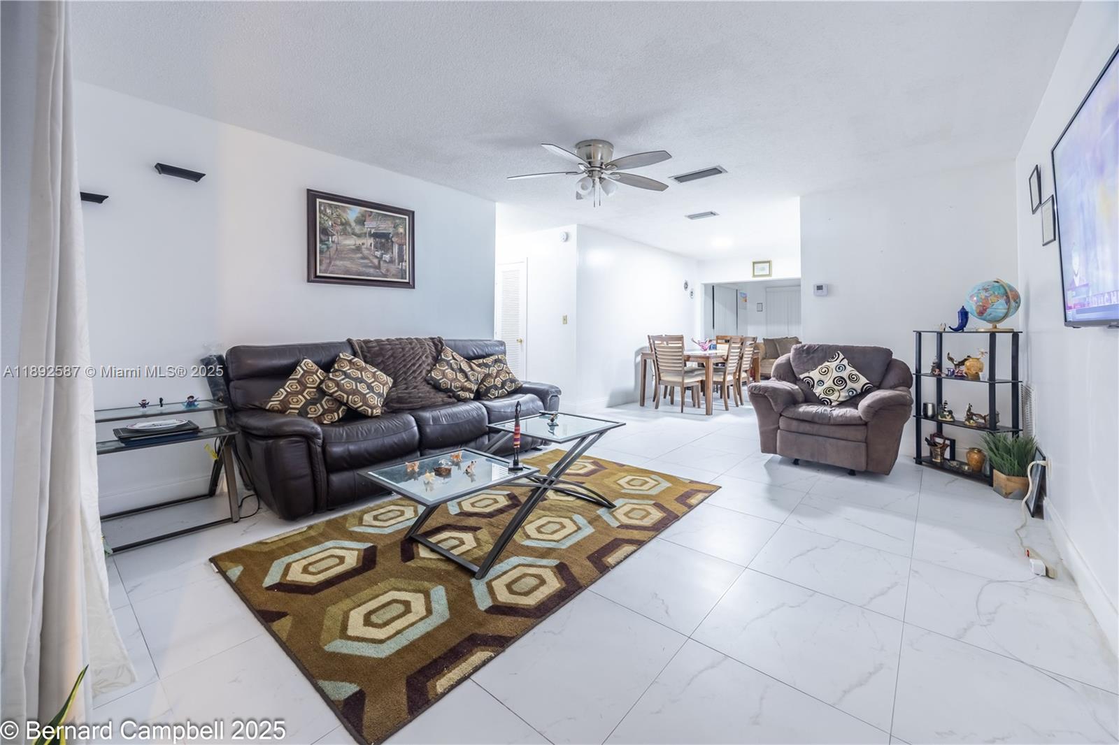 PARADISE GARDENS - Residential