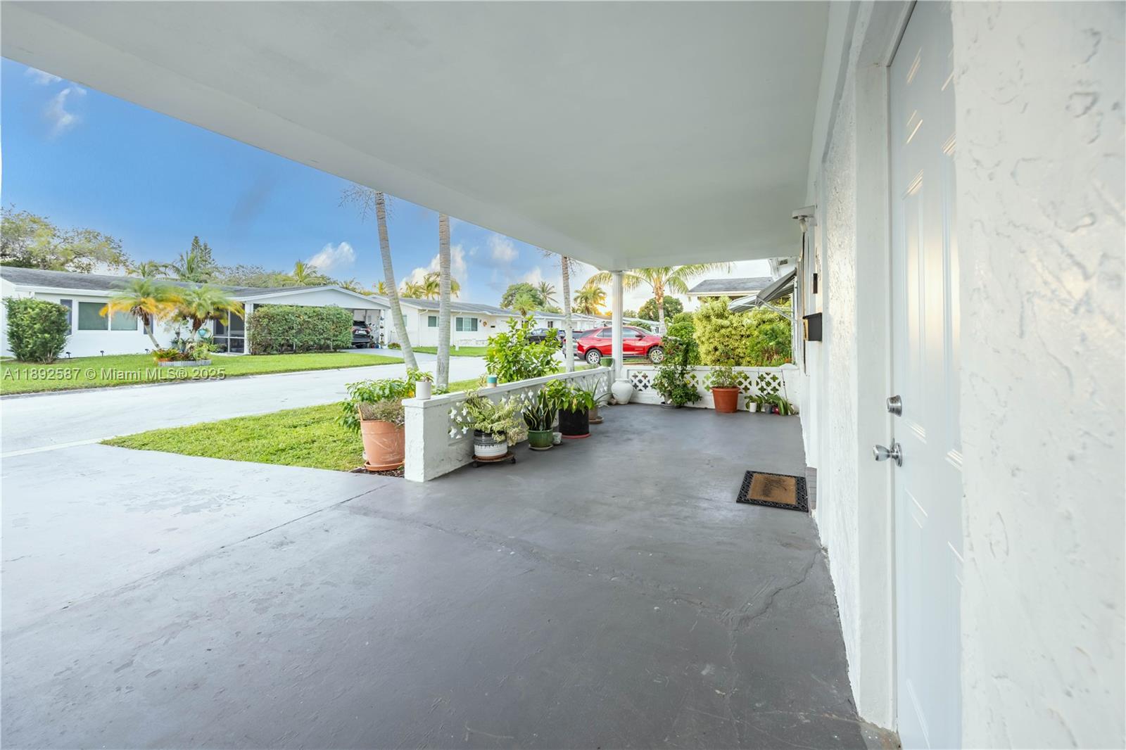 PARADISE GARDENS - Residential