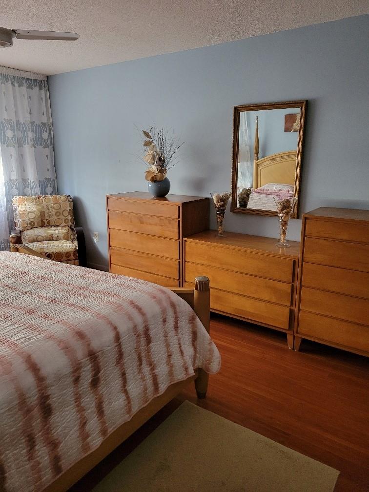 PLAZA TOWERS NORTH CONDO - Residential Lease
