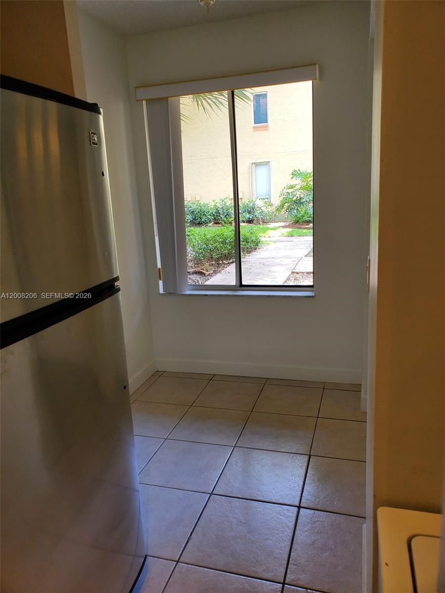 NAPOLI GARDENS AT CORAL S - Residential