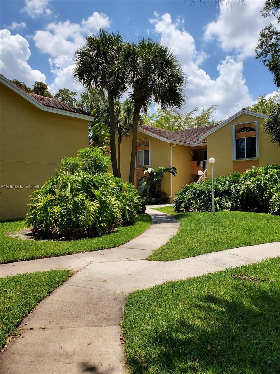 NAPOLI GARDENS AT CORAL S - Residential