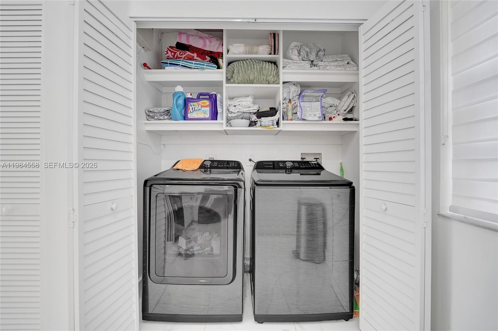 PEMBROKE LAKES SECTION EI - Residential Lease