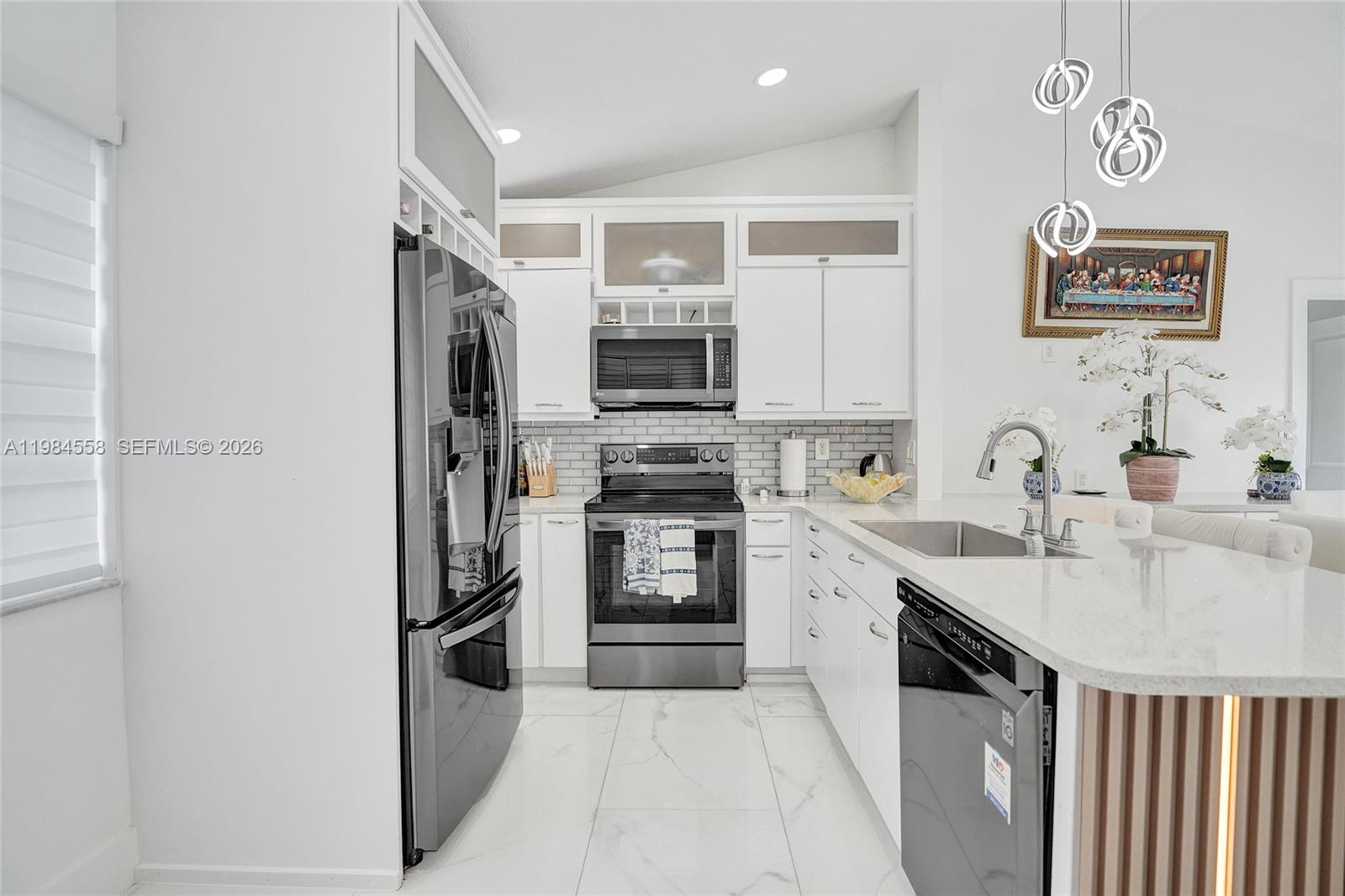 PEMBROKE LAKES SECTION EI - Residential Lease