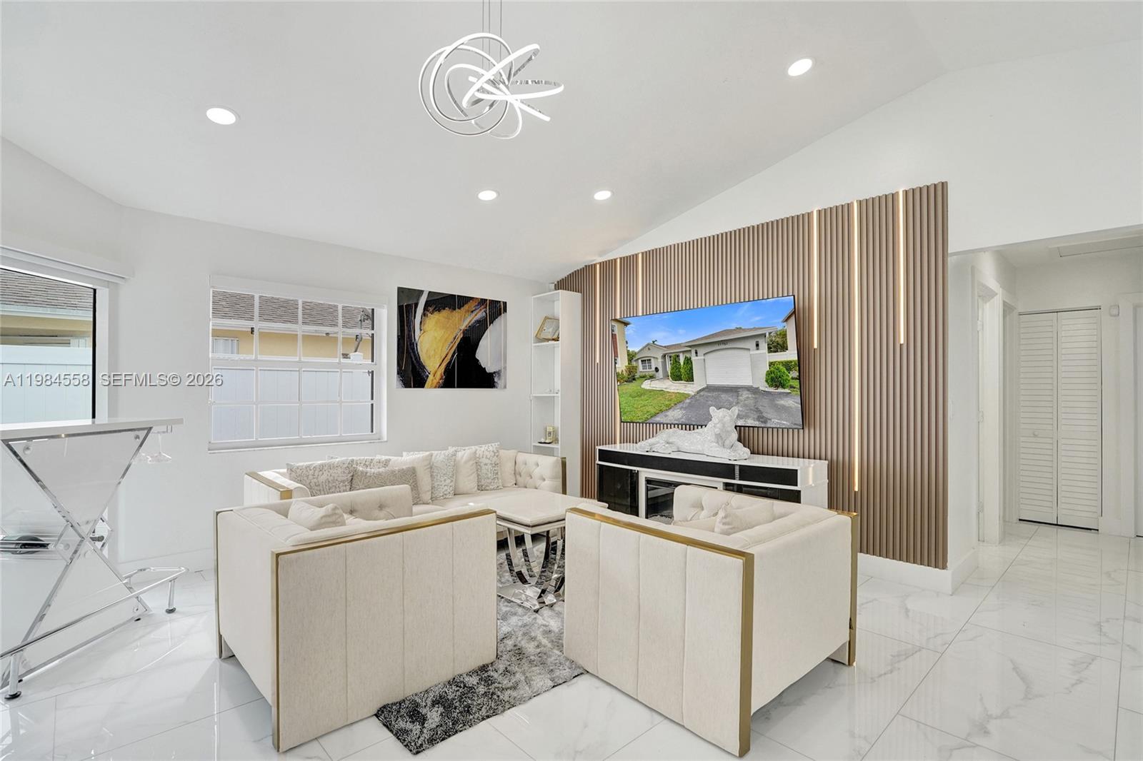 PEMBROKE LAKES SECTION EI - Residential Lease