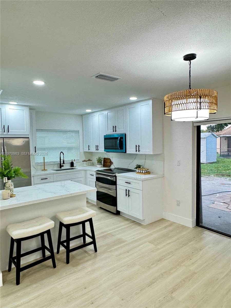 8TH ADDN TO RICHMOND HEIG - Residential