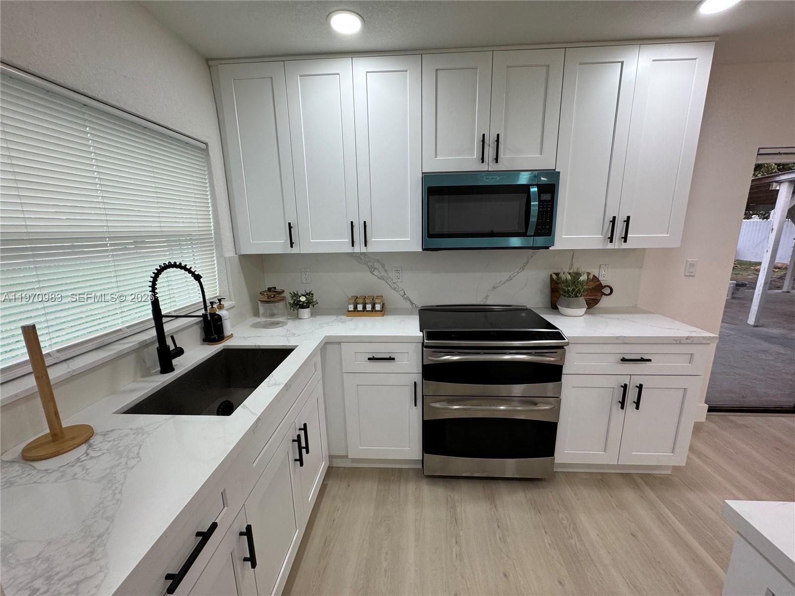 8TH ADDN TO RICHMOND HEIG - Residential