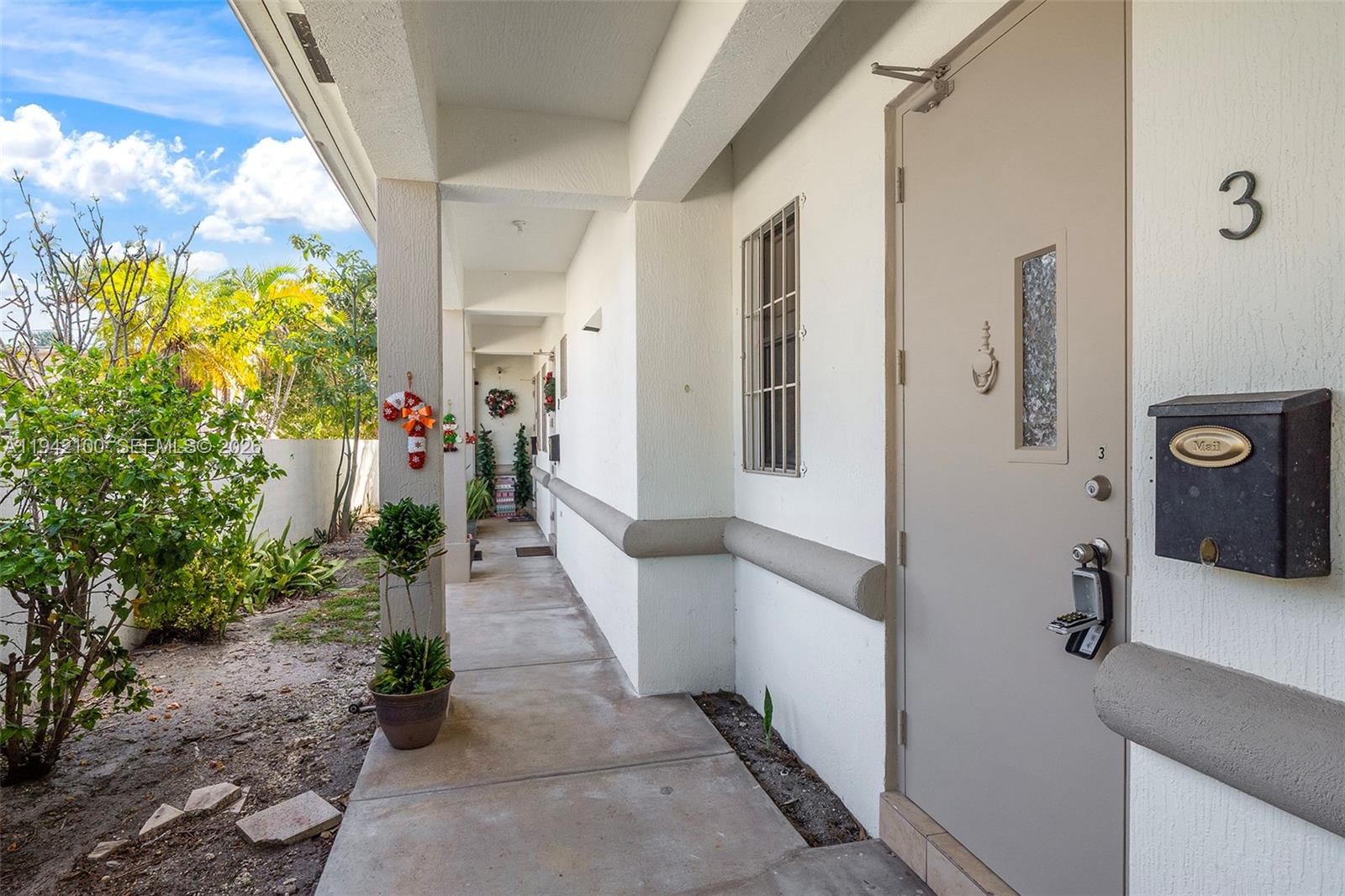 THOMAS ESTATES - Residential Lease