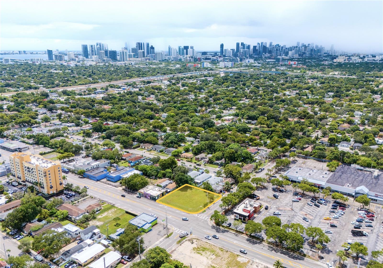BOWLING GREEN - Land