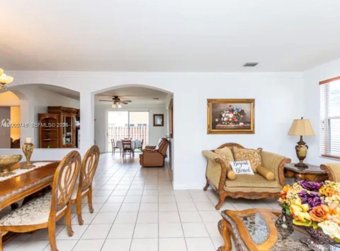 SPANISH LAKES 2ND ADDN - Residential