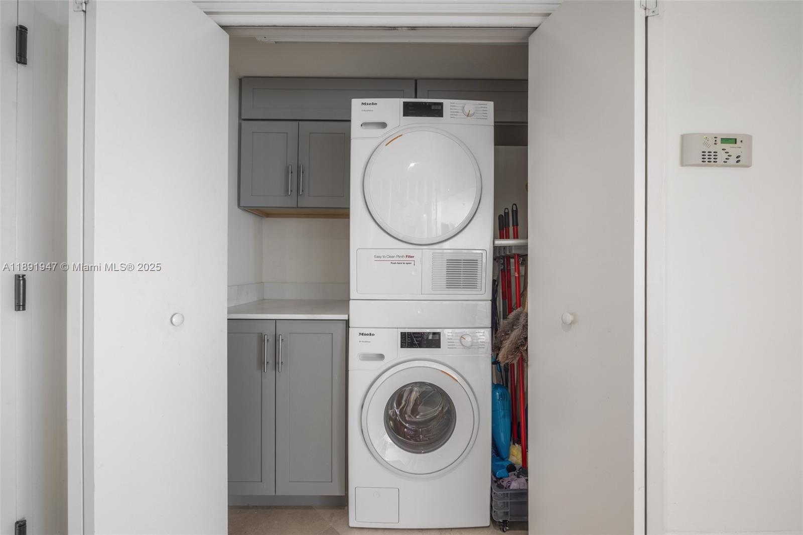 GROVE ISLE CONDO - Residential Lease