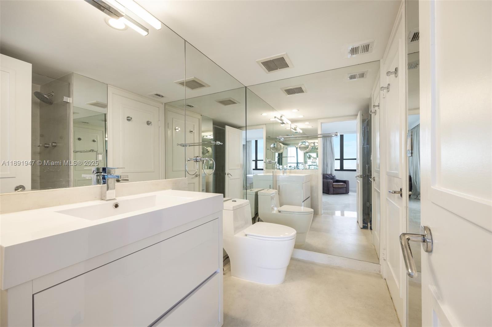 GROVE ISLE CONDO - Residential Lease