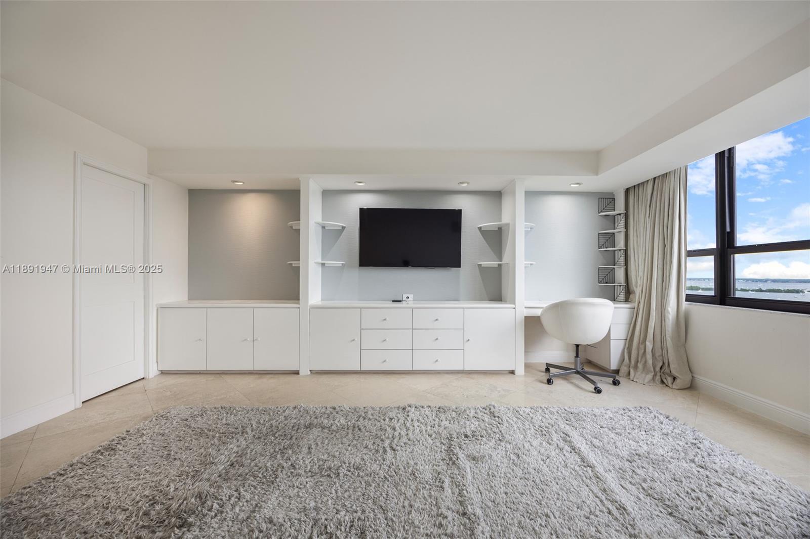 GROVE ISLE CONDO - Residential Lease