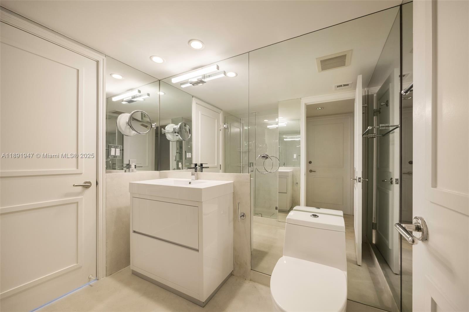 GROVE ISLE CONDO - Residential Lease