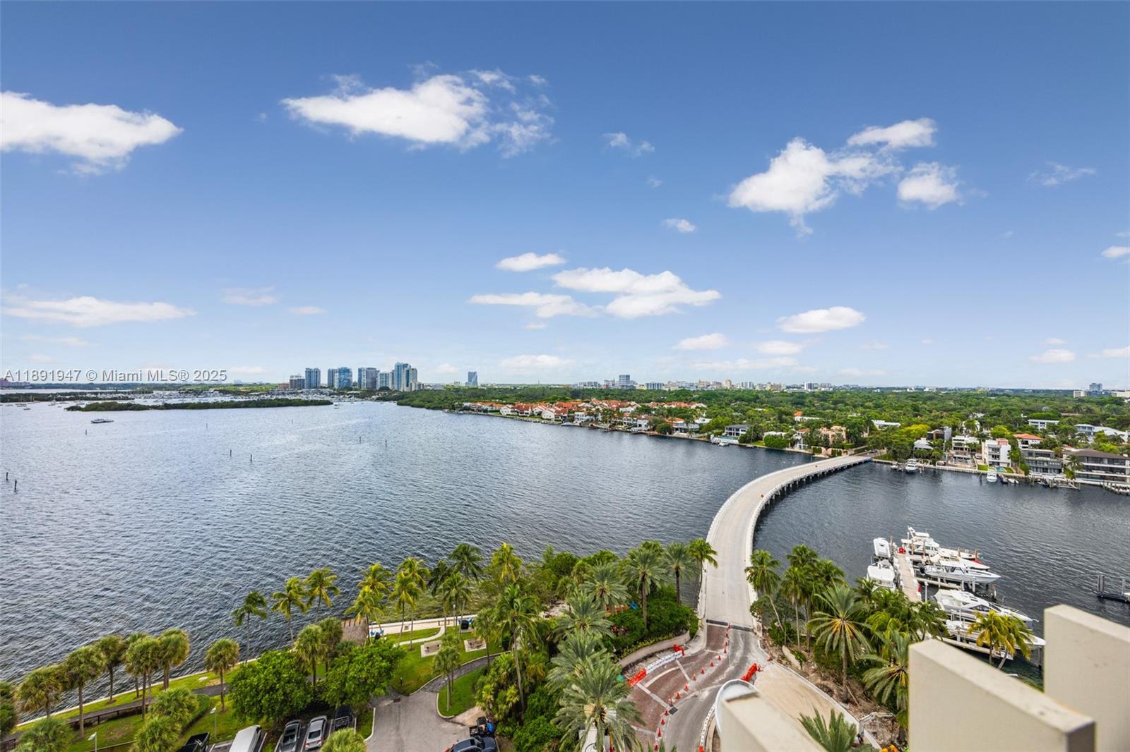 1 Grove Isle Dr A1508