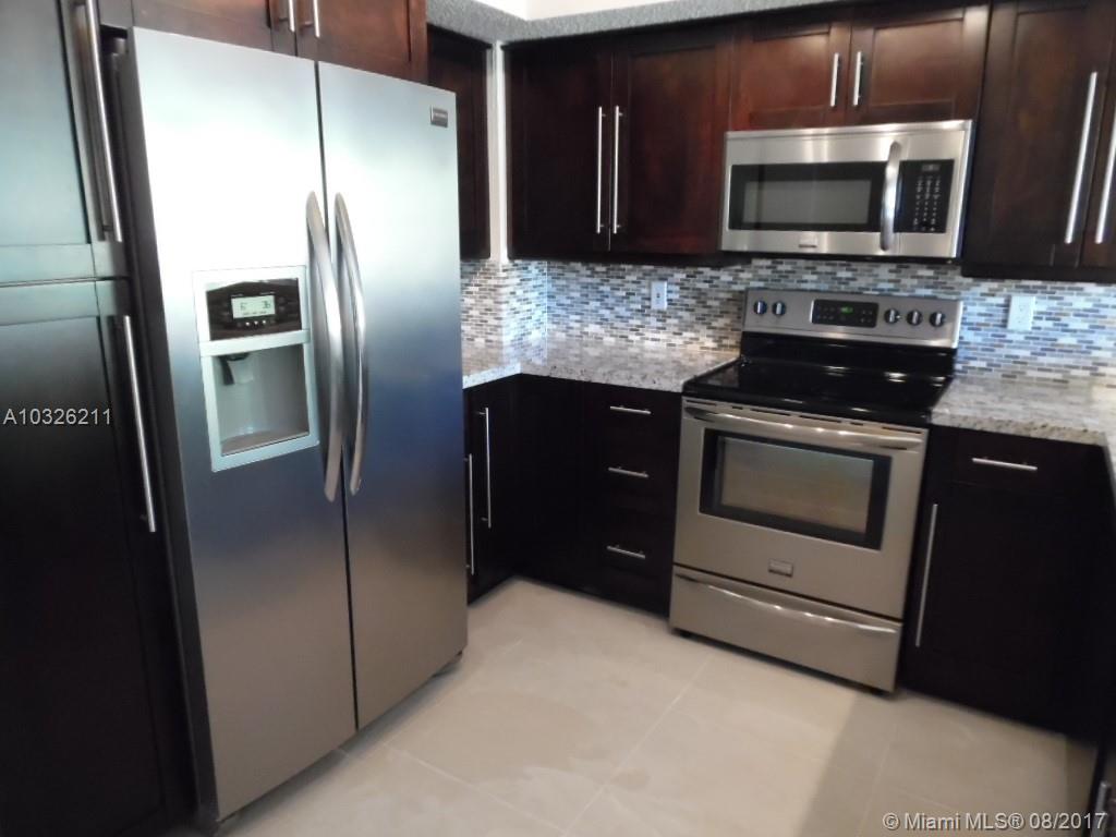 Coral Club - Residential Lease