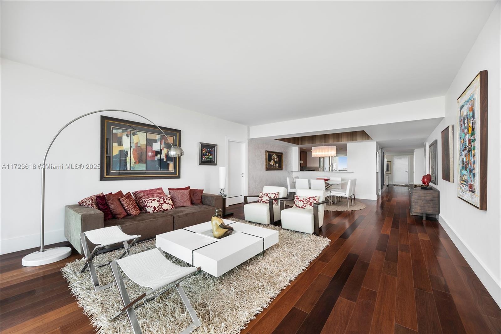 GROVENOR HOUSE CONDO - Residential