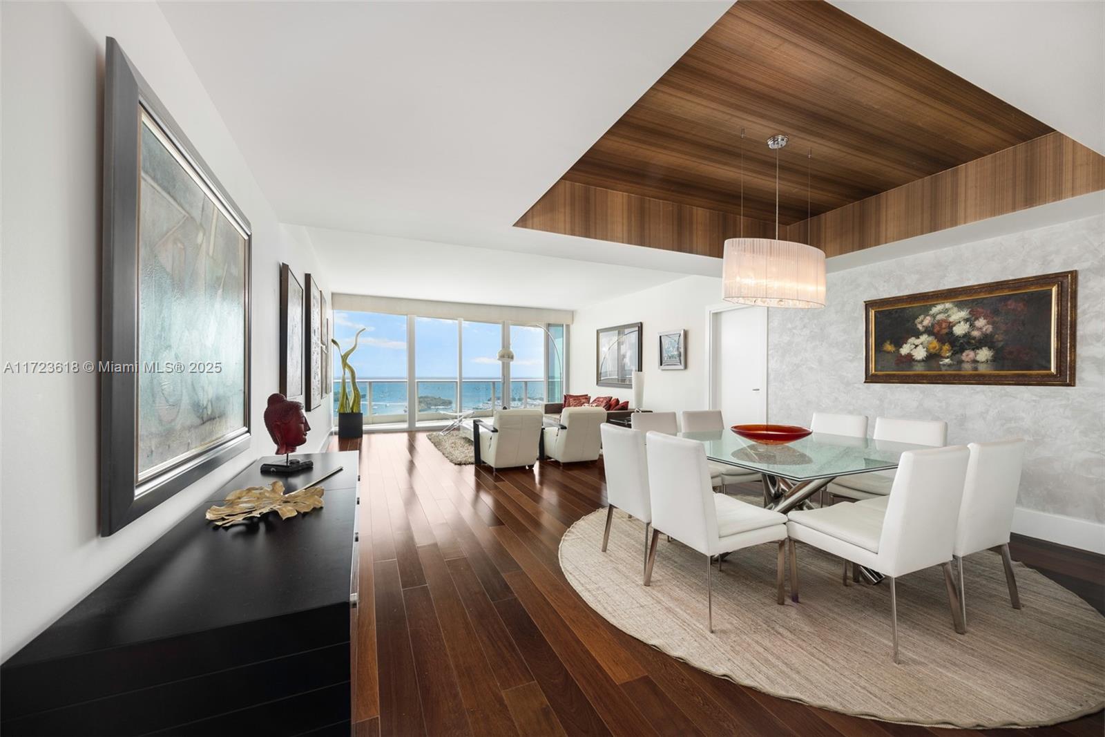 GROVENOR HOUSE CONDO - Residential