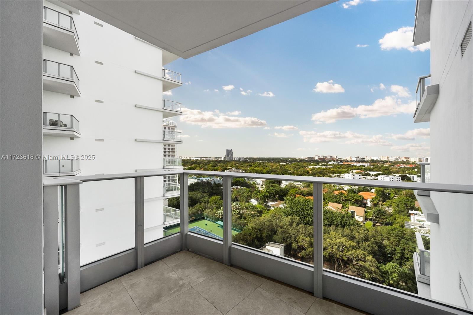 GROVENOR HOUSE CONDO - Residential