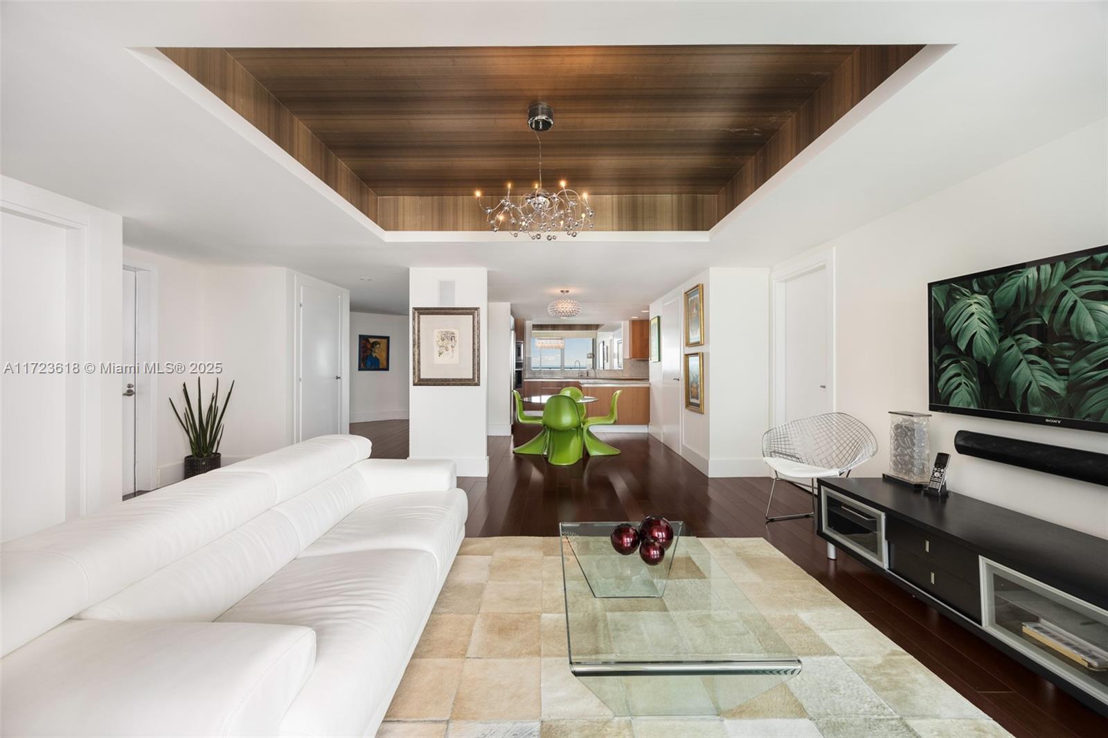 GROVENOR HOUSE CONDO - Residential