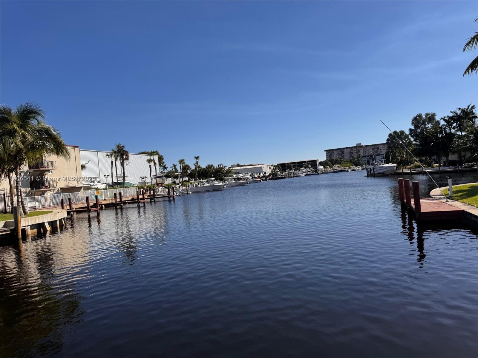 NORTH HAMPTON COURT CONDO - Residential Lease