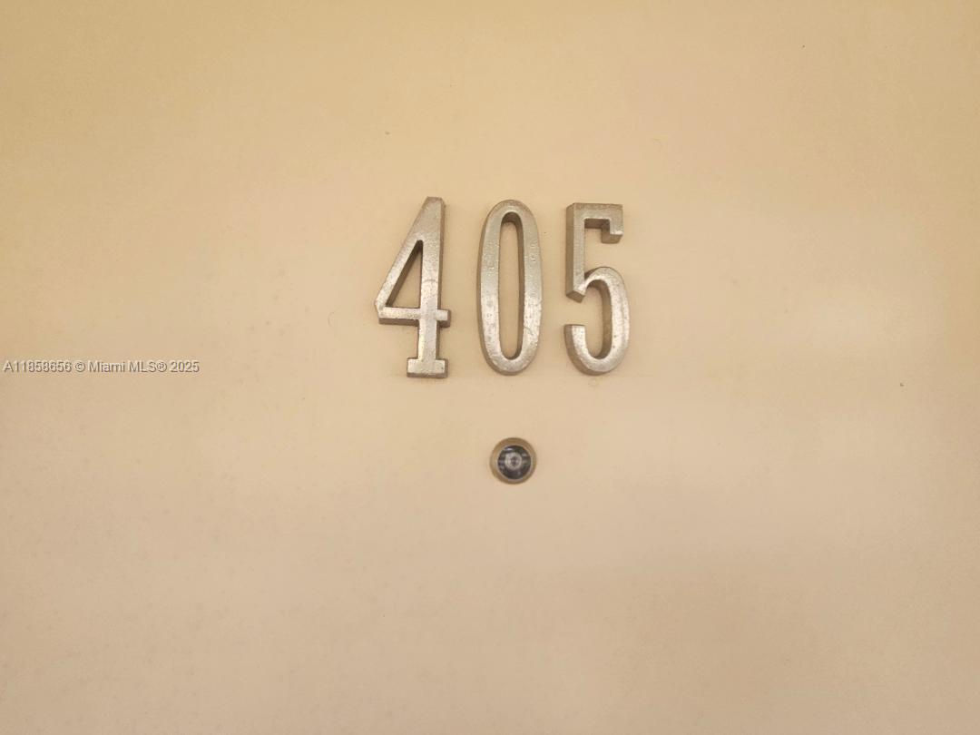 POLYNESIAN GARDENS CONDOM - Residential