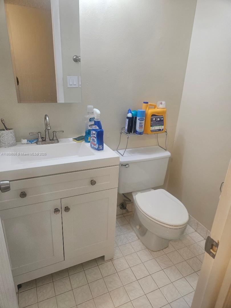 POLYNESIAN GARDENS CONDOM - Residential