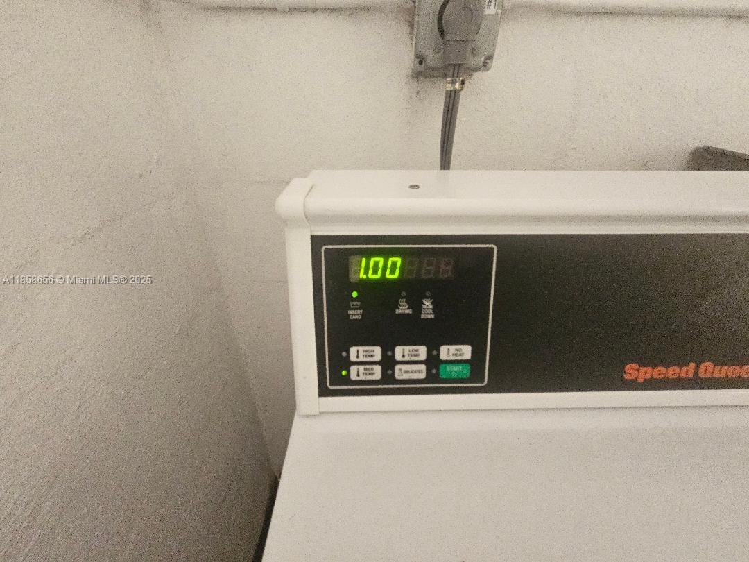 POLYNESIAN GARDENS CONDOM - Residential