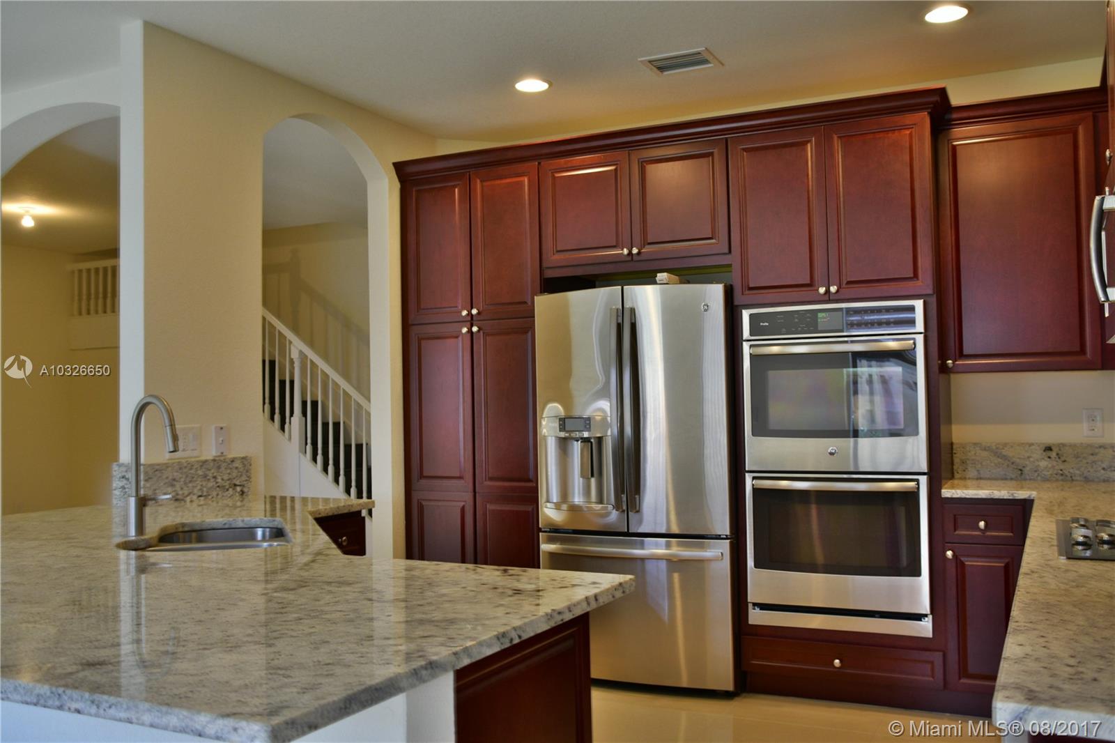 GRAND BAY NORTH - Residential Lease