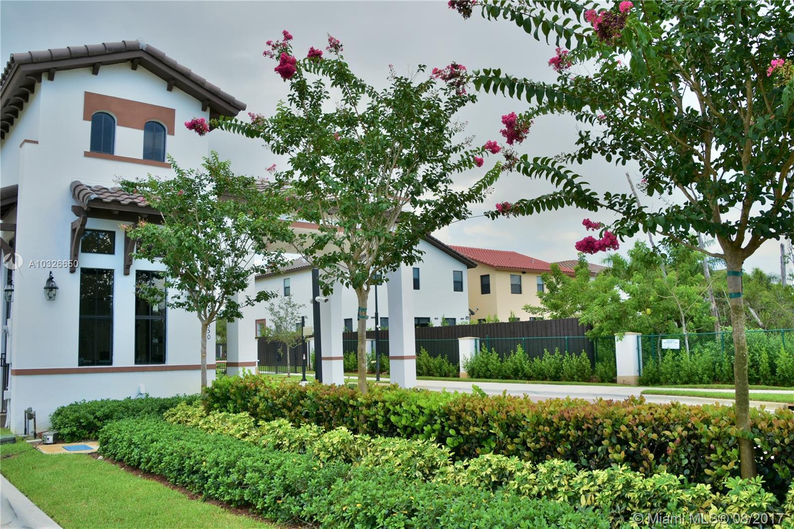 GRAND BAY NORTH - Residential Lease