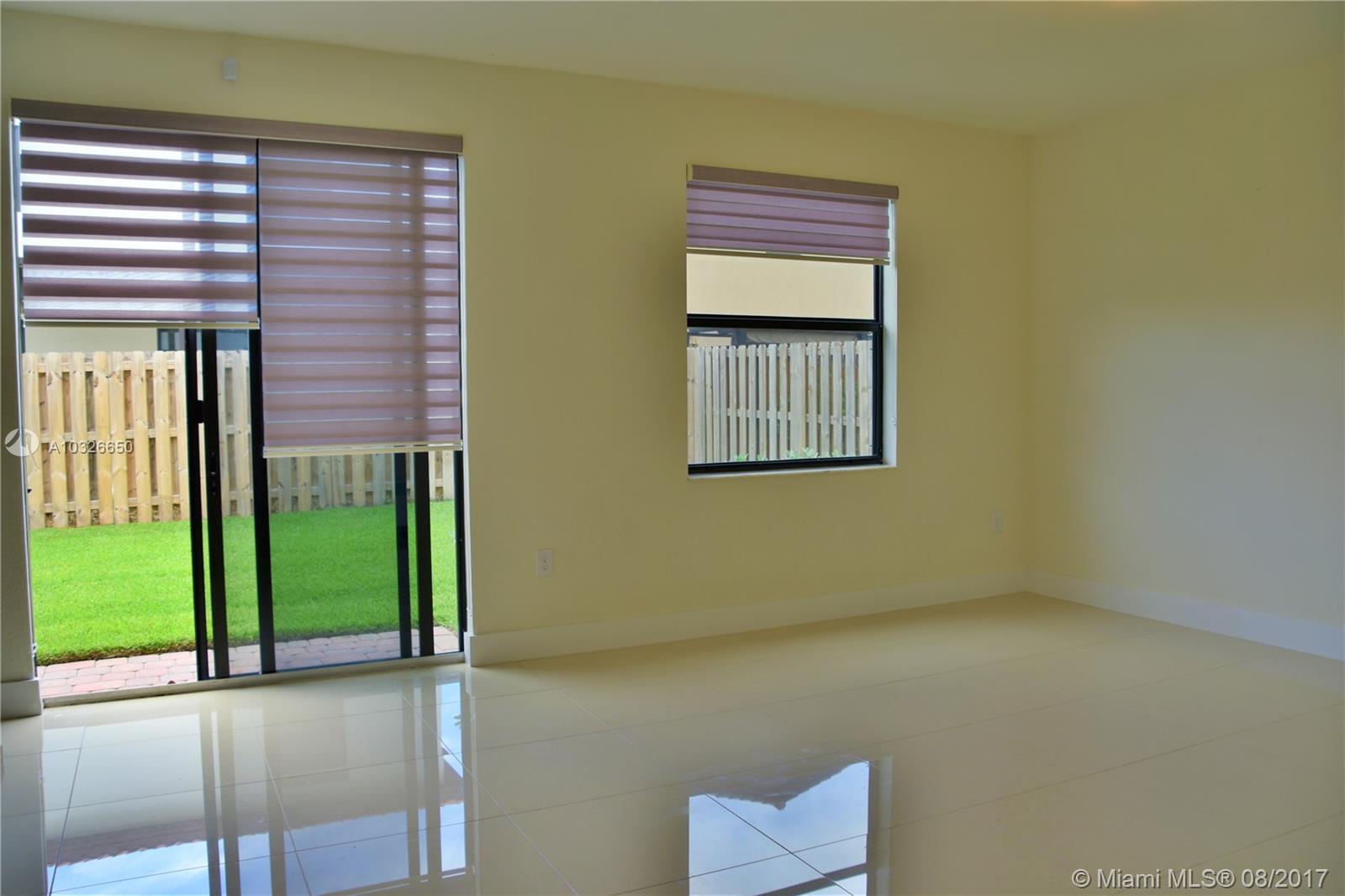 GRAND BAY NORTH - Residential Lease