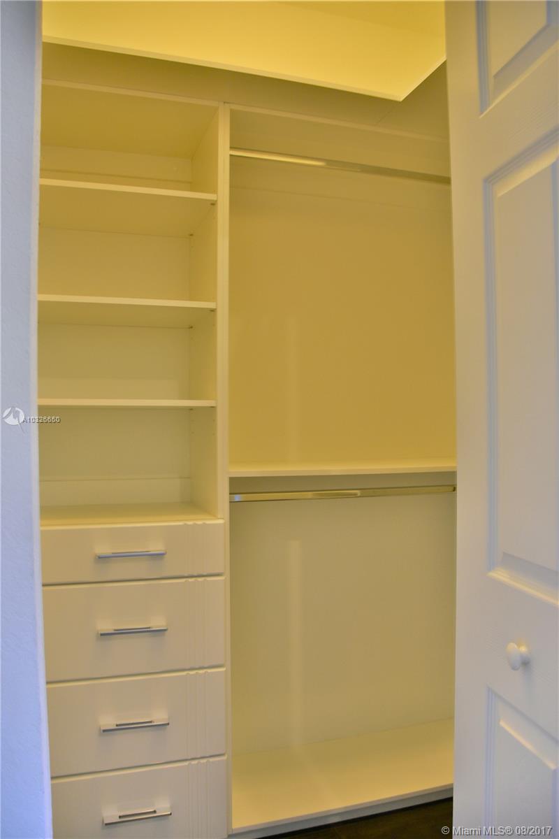 GRAND BAY NORTH - Residential Lease