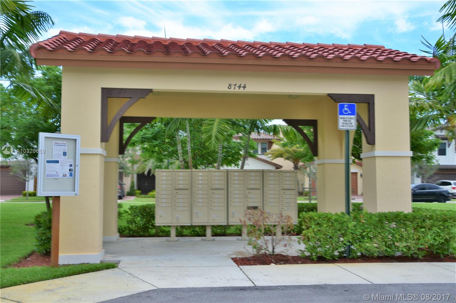 GRAND BAY NORTH - Residential Lease