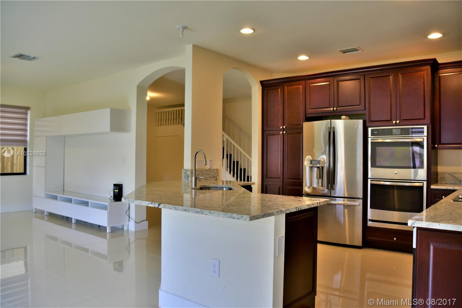 GRAND BAY NORTH - Residential Lease
