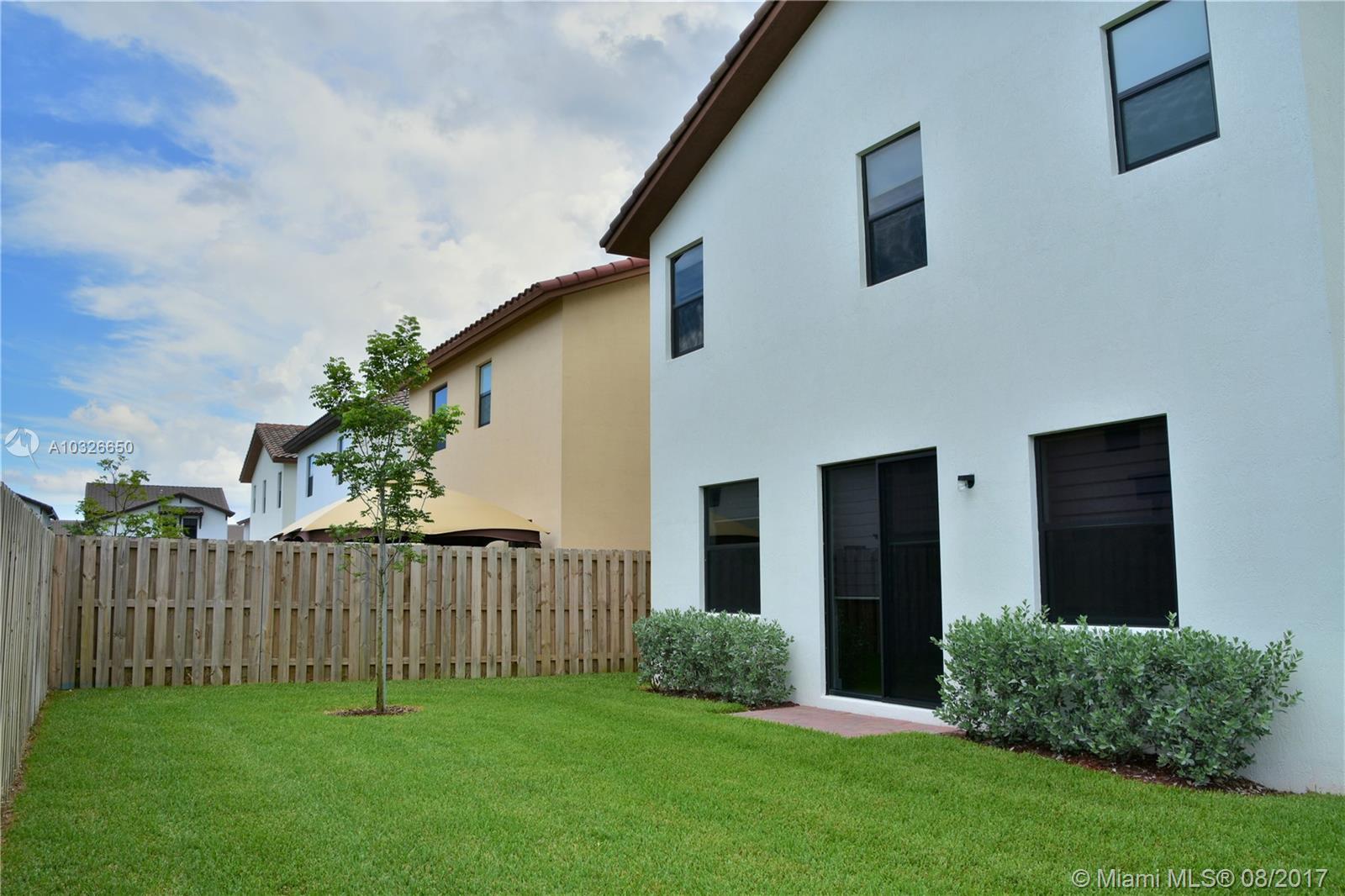 GRAND BAY NORTH - Residential Lease