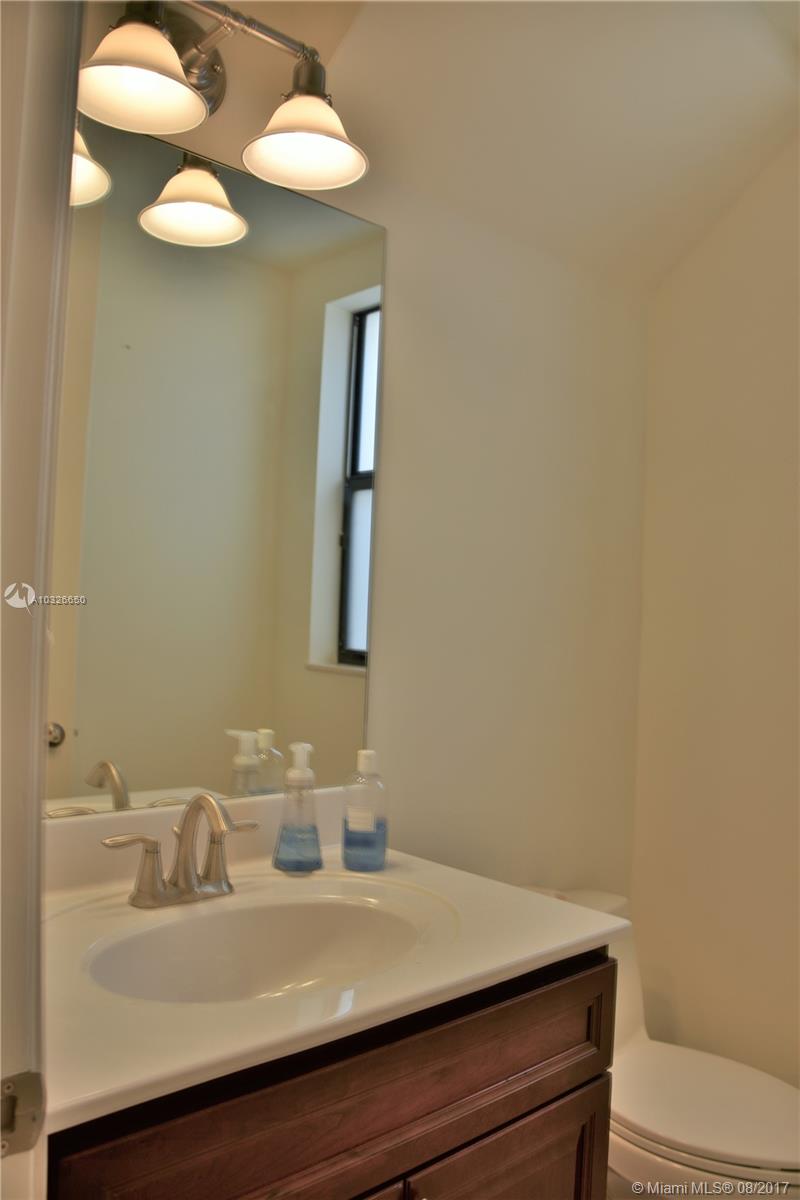 GRAND BAY NORTH - Residential Lease