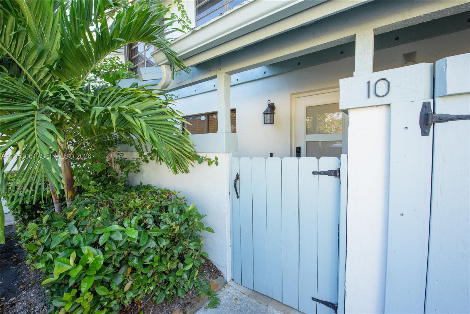 KENDALL GLENN CONDO - Residential